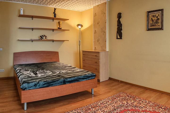 Как снять квартиру в Астрахани на сайте циан на длительный срок без посредников?