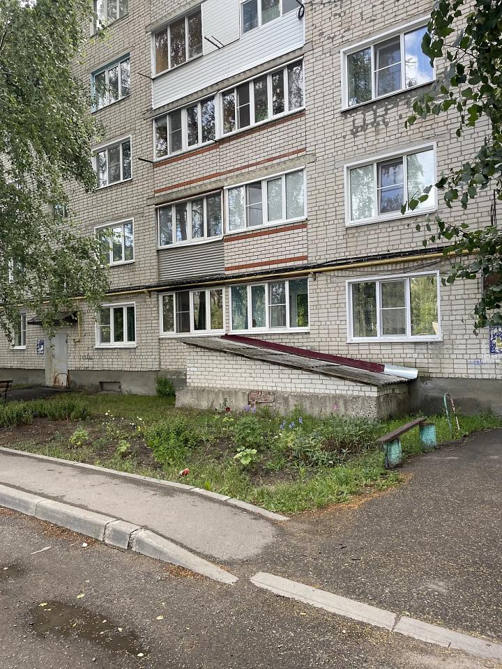 Продам двухкомнатную квартиру !