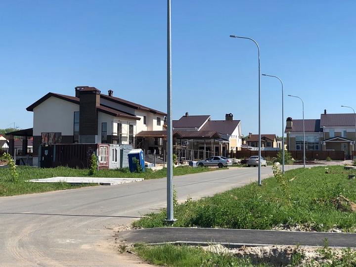 Продается земельный участок в коттеджном поселке "Долина Солнца" в городе Тюмени