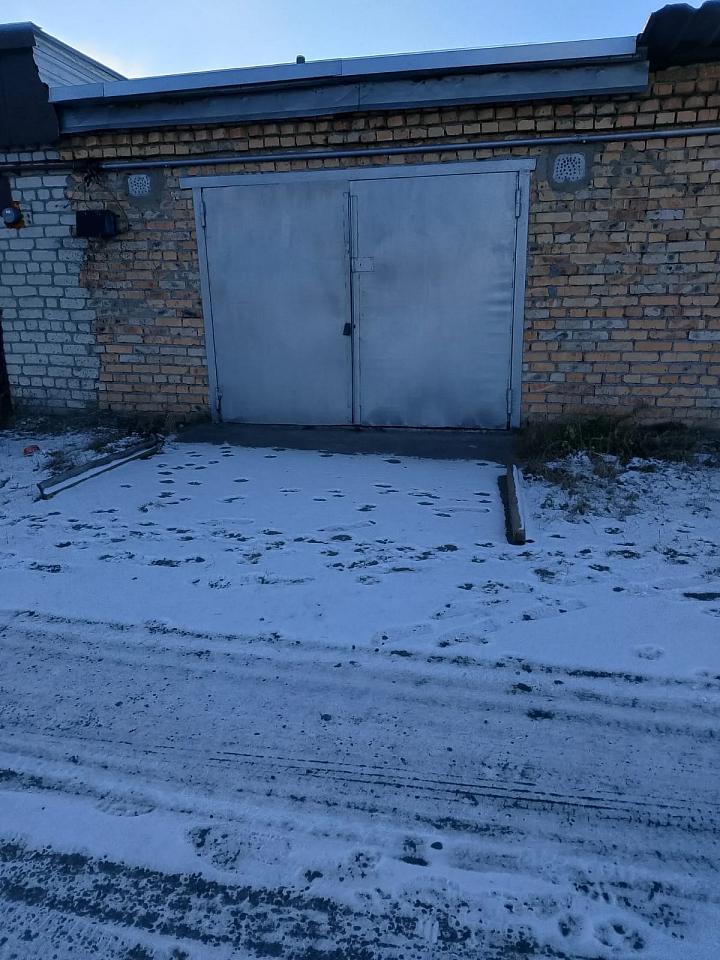 Гараж 330000